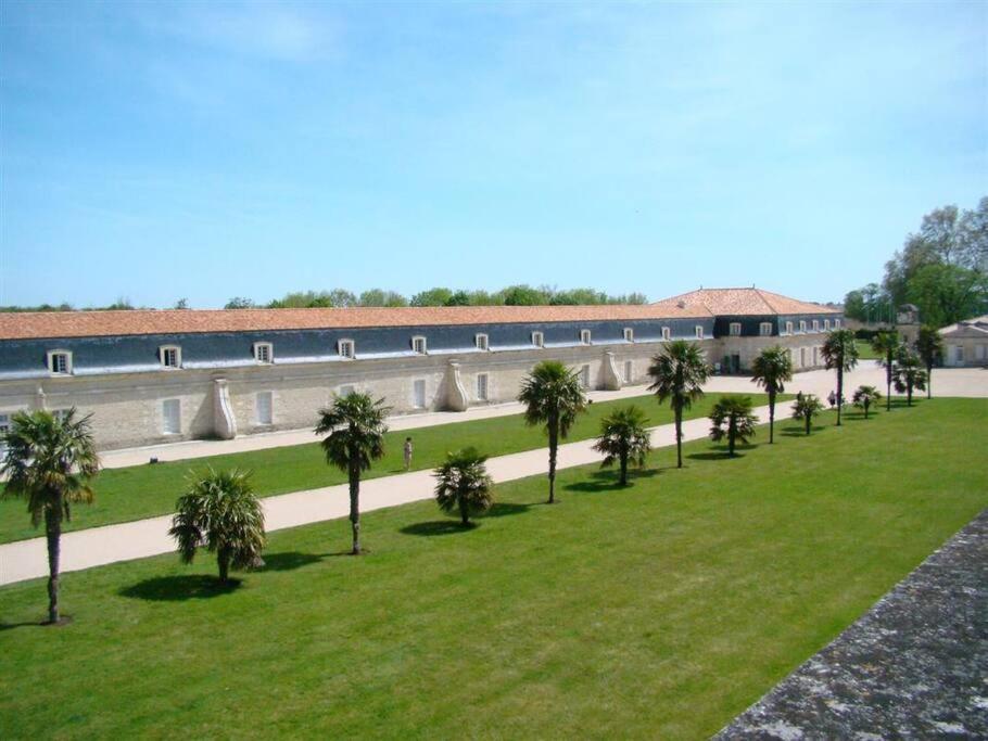T2 meublé pour curistes, vacanciers et stagiaires Rochefort  Esterno foto