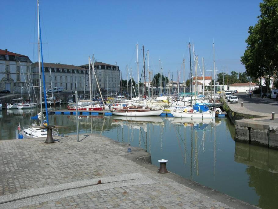 T2 meublé pour curistes, vacanciers et stagiaires Rochefort  Esterno foto