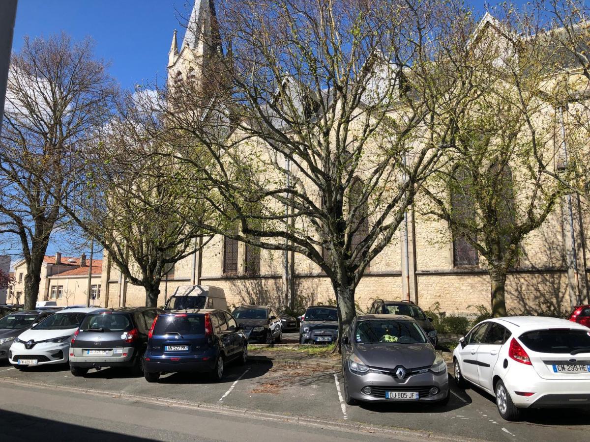 T2 meublé pour curistes, vacanciers et stagiaires Rochefort  Esterno foto